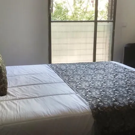 Guest house Brustar Sagrada Familia 2*